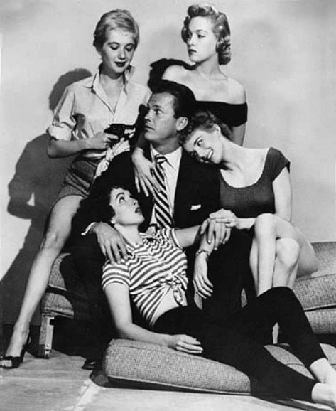 Kiss Me Deadly 15