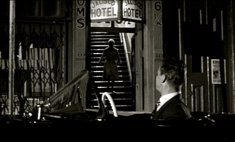 Kiss Me Deadly 16
