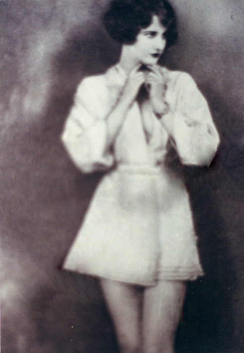 Barbara Stanwyck 18
