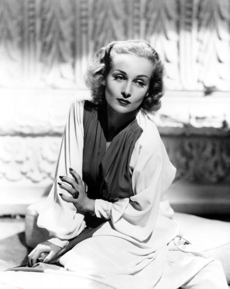 CAROLE LOMBARD, portrait.