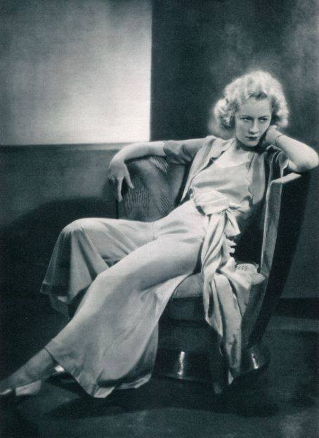 581f8496102d7__miriam-hopkins