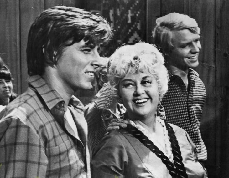Bobby_Sherman_Joan_Blondell_David_Soul_Here_Come_the_Brides