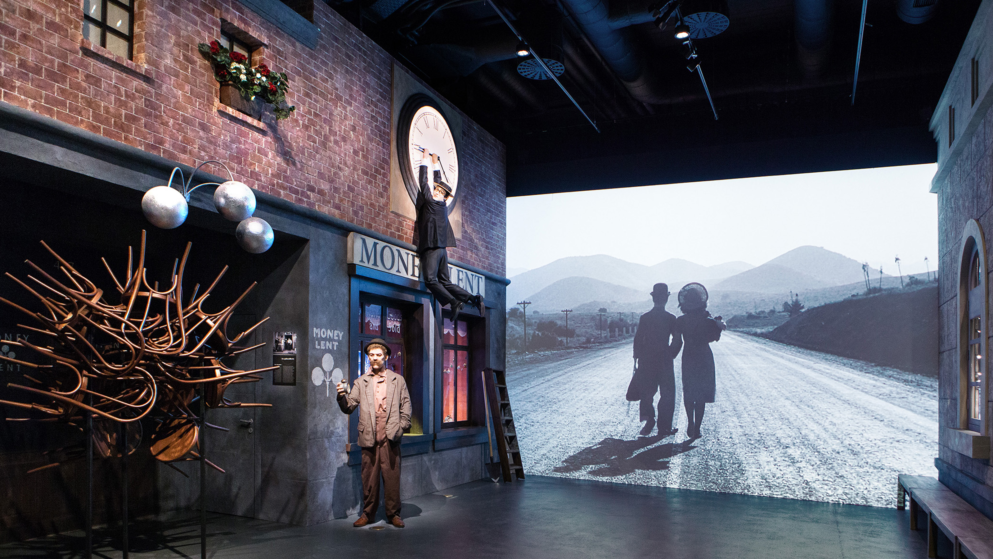 Chaplin-World.1604021834218