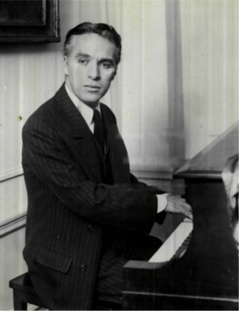 ChaplinpianoA-2AAAAAAAAAAAAA_v_1326723847
