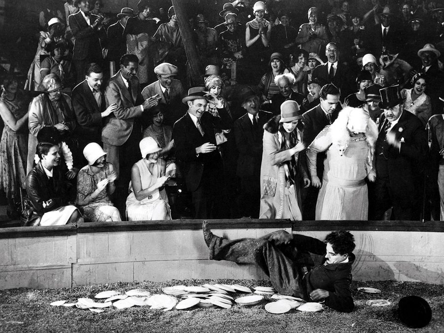 the-circus-charlie-chaplin-900x0-c-default
