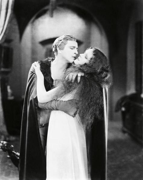 john-barrymore-and-mary-astor-in-don-juan-1926--album