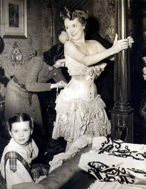 mary-astor-meet-me-in-st-louis